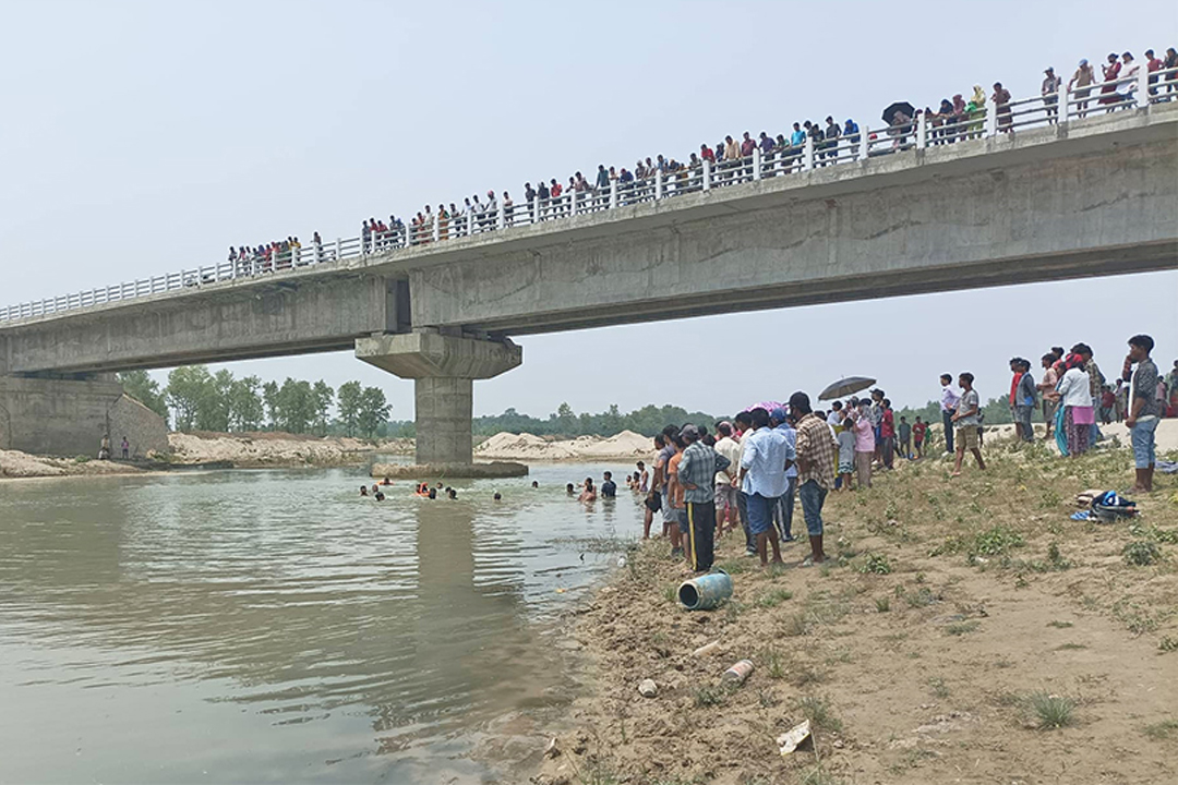 कैलालीको माेहना नदीमा डुबेर दुई बालककाे मृत्यु